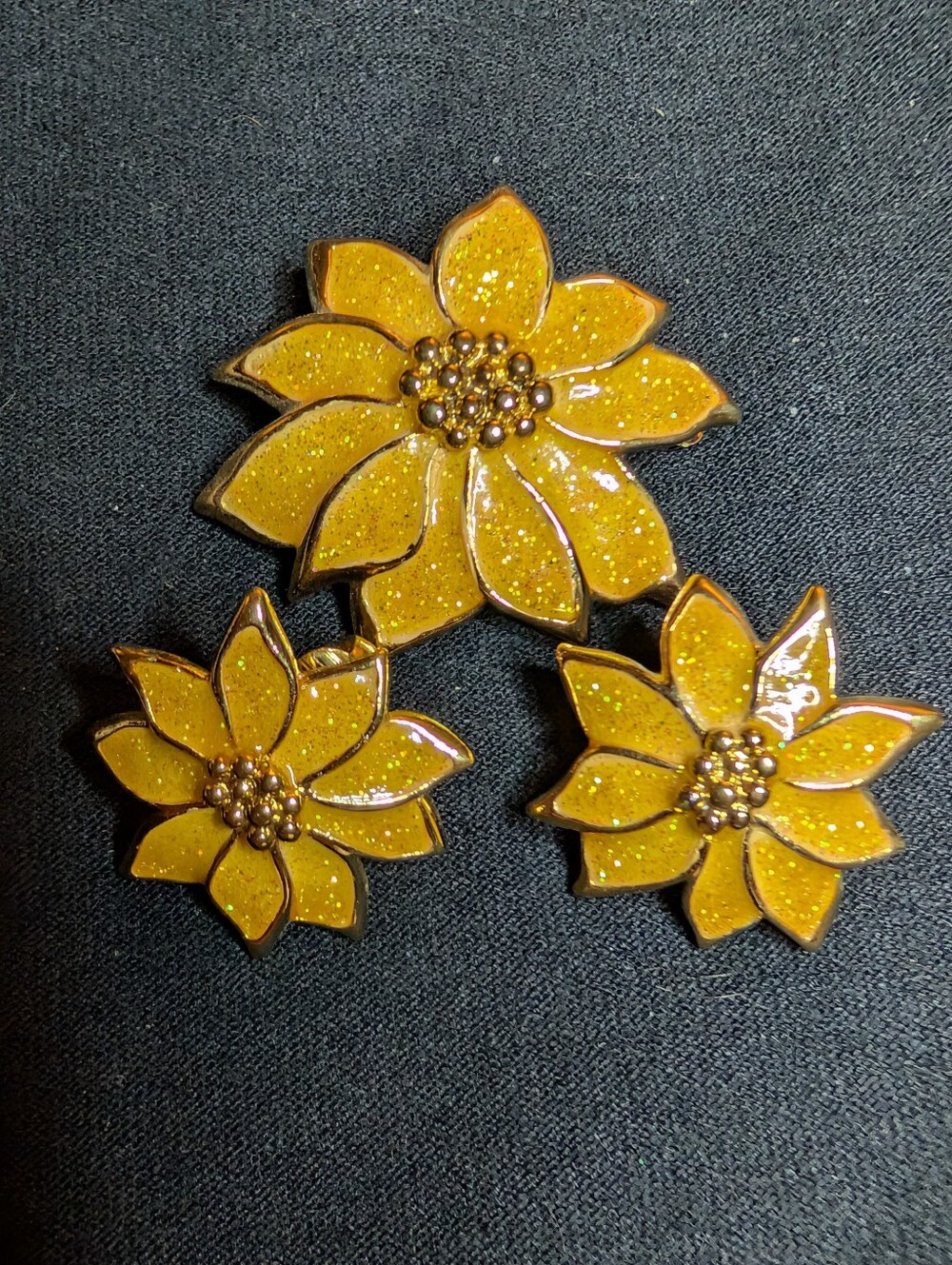 Vintage Gold Tone Glitter Enamel Poinsettia Brooch & Clip Earrings Set
